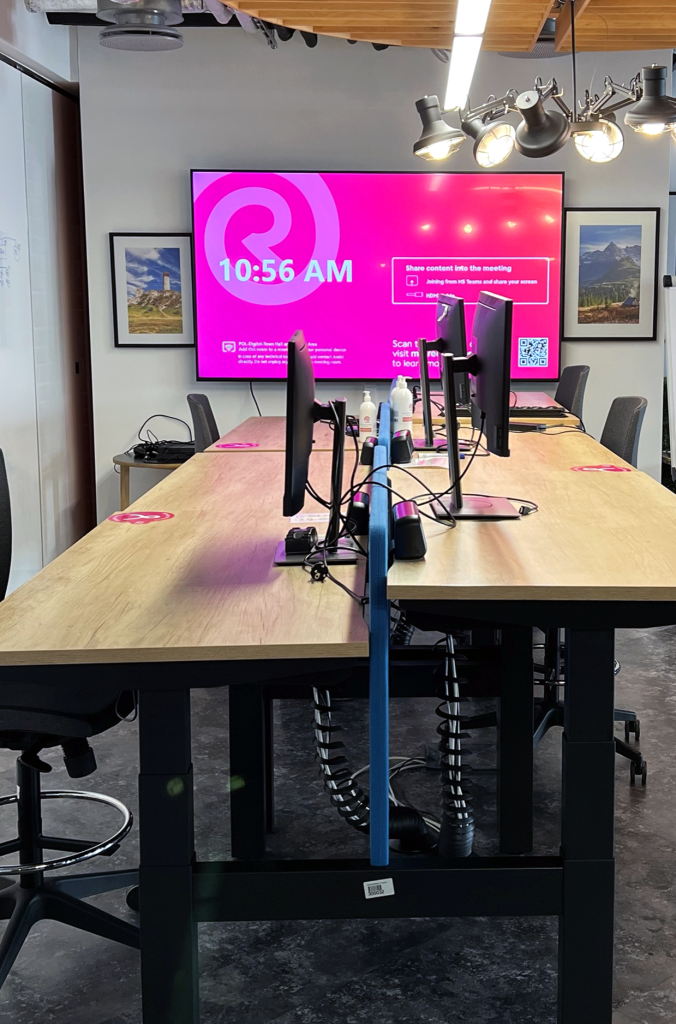 Jak wybrać system audiowizualny do sali konferencyjnej? 7 kluczowych aspektów, które musisz znać 5 2IMG 5349