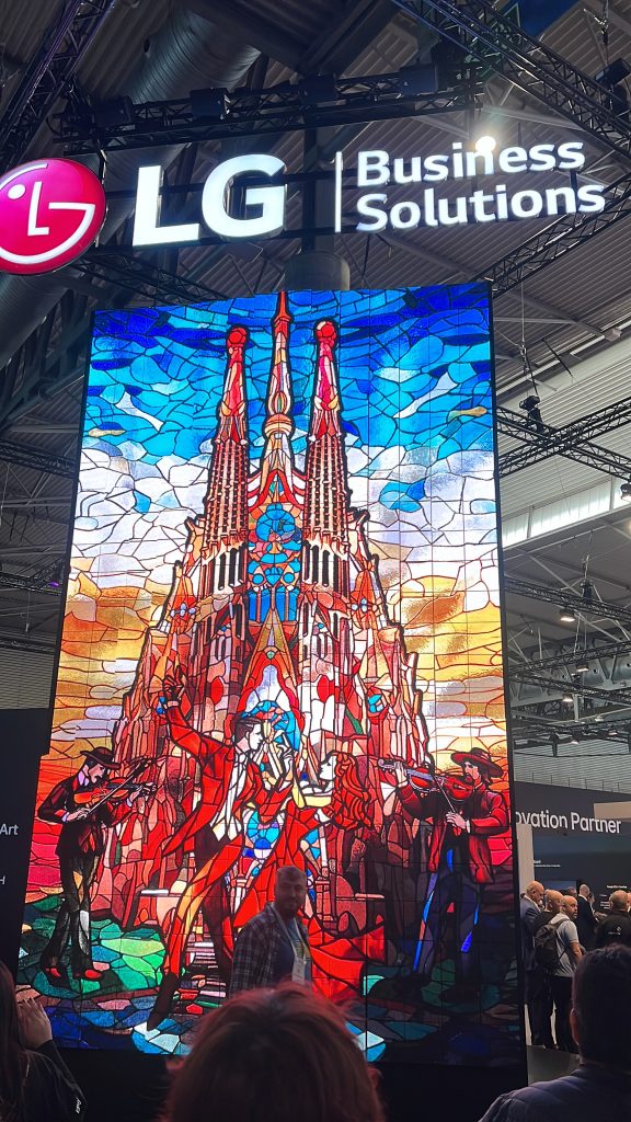 Przyszłość Digital Signage – trendy i prognozy 6 IMG 1572