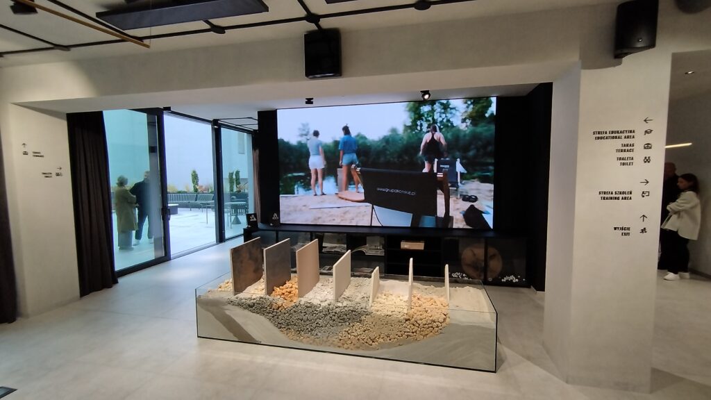 Przyszłość Digital Signage – trendy i prognozy 1 IMG 20240913 180131